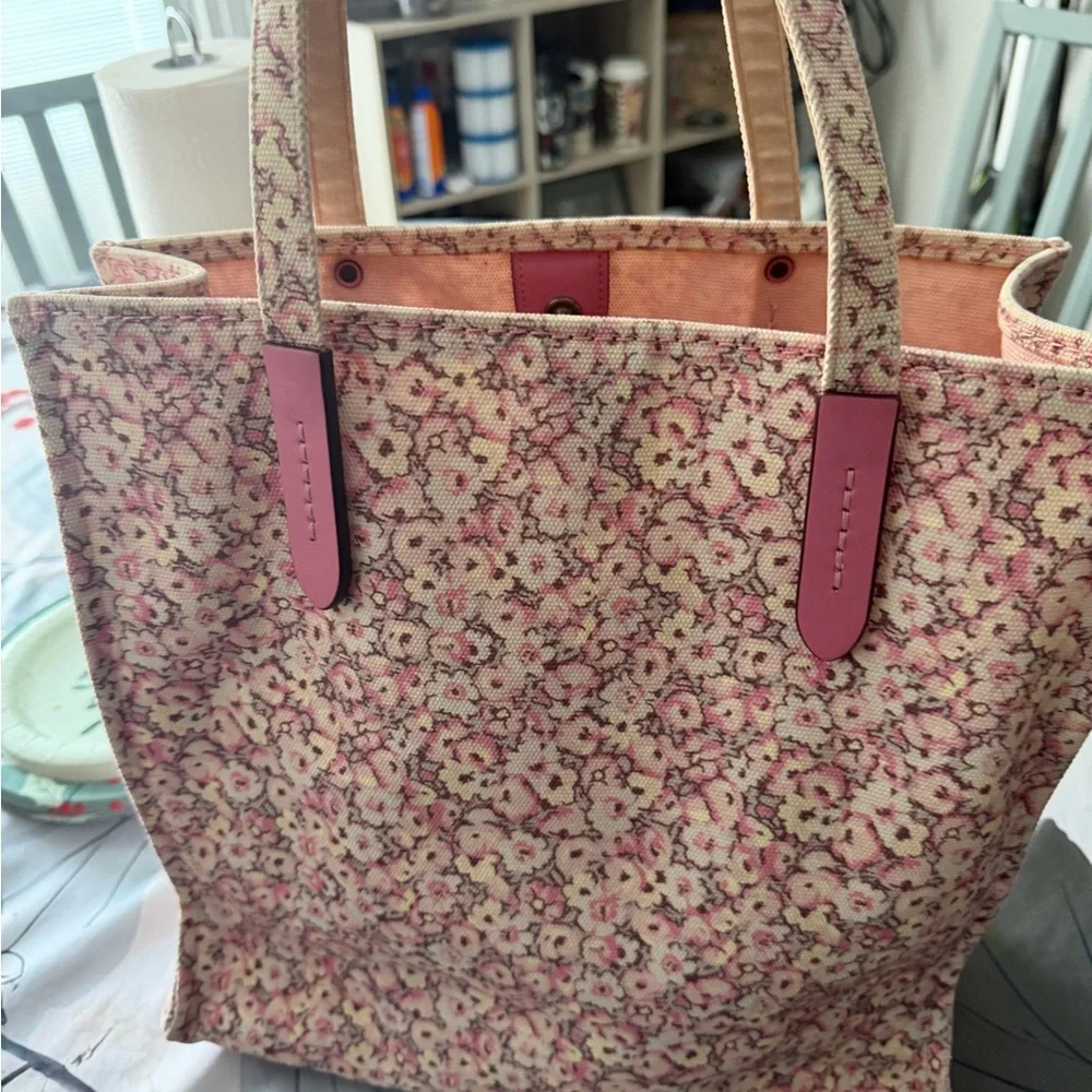 Coach Beige and Pink Floral Tote Keith Haring - Picture 3 of 6